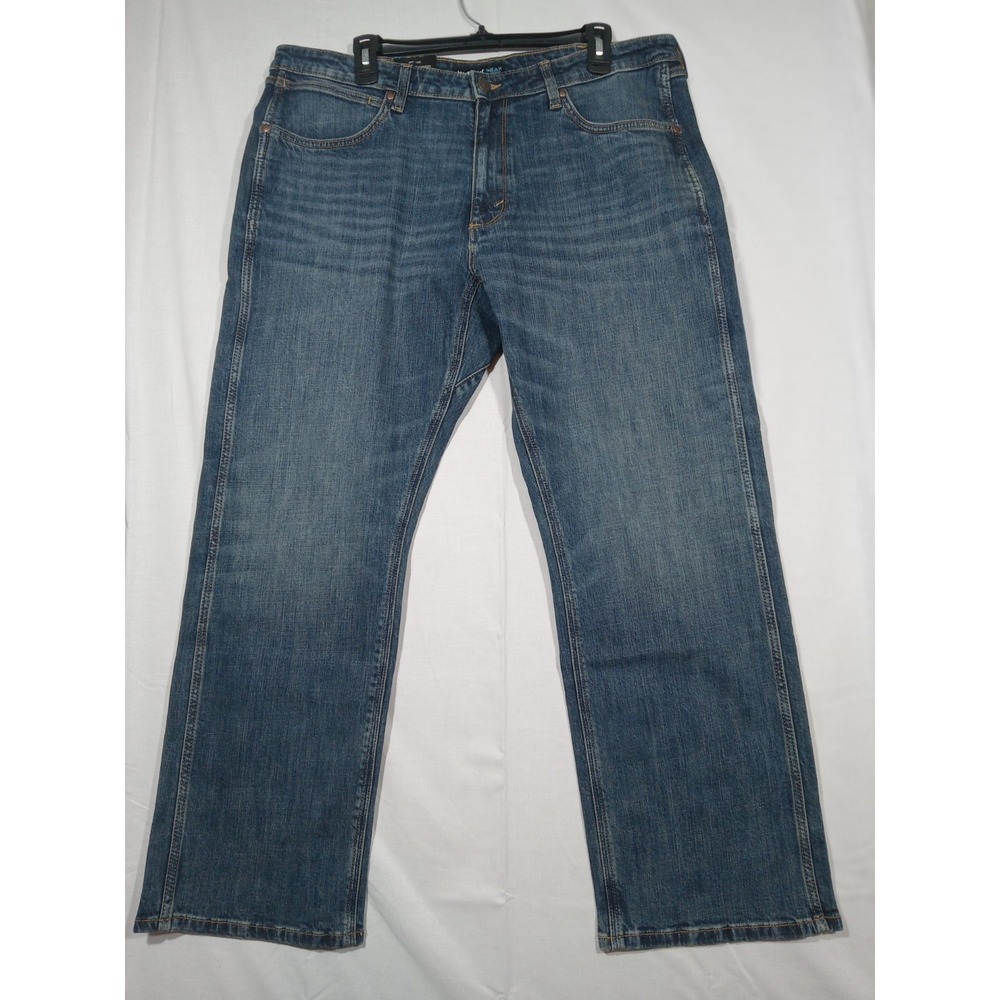 Wrangler PeaK Comfort Jeans Men's 36x28 Relaxed Boot Blue